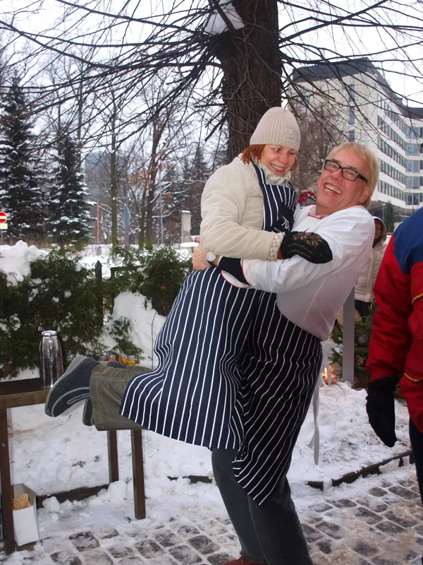 Nu kur var būt vienam šefpavāram šitāda jauda!